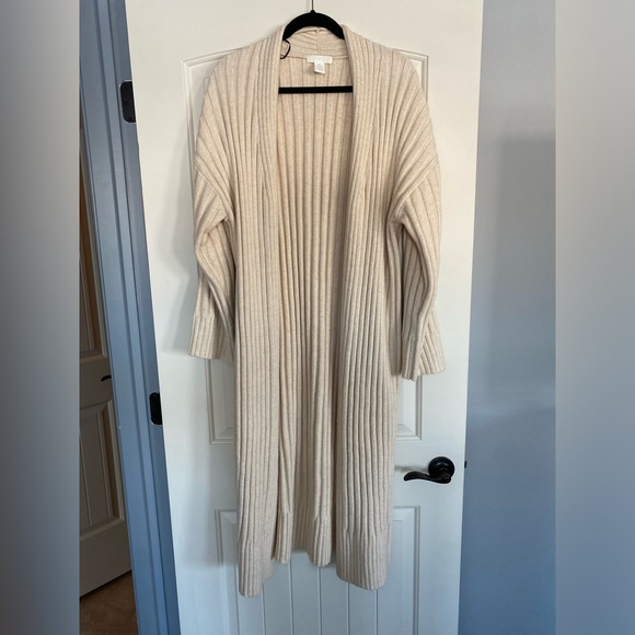 H&M Sweaters - H&M Cream Ribbed Duster Cardigan | Size Small